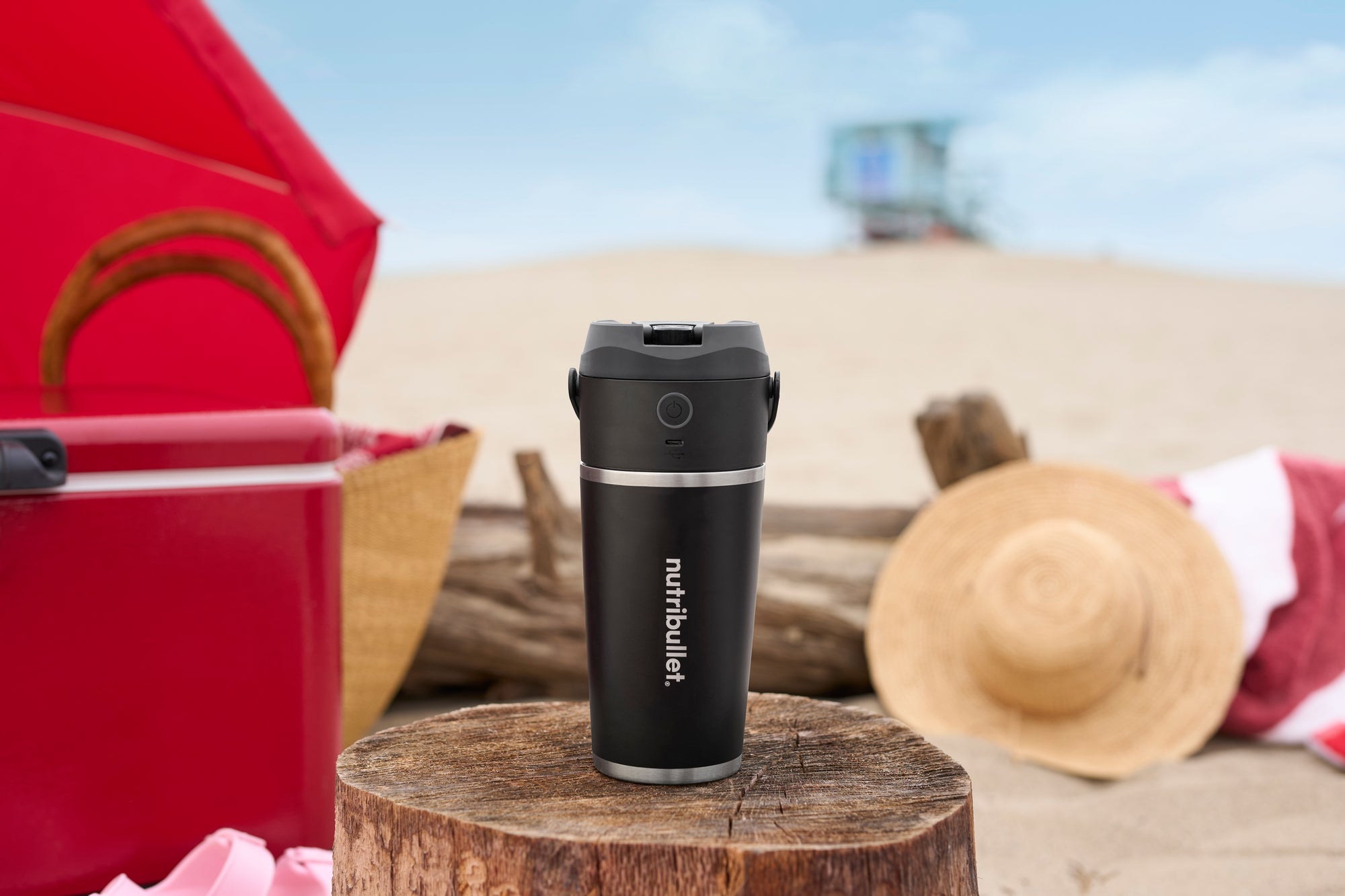 Smoothies, Shakes, and Cocktails with the nutribullet Flip™ Insulated Portable Blender